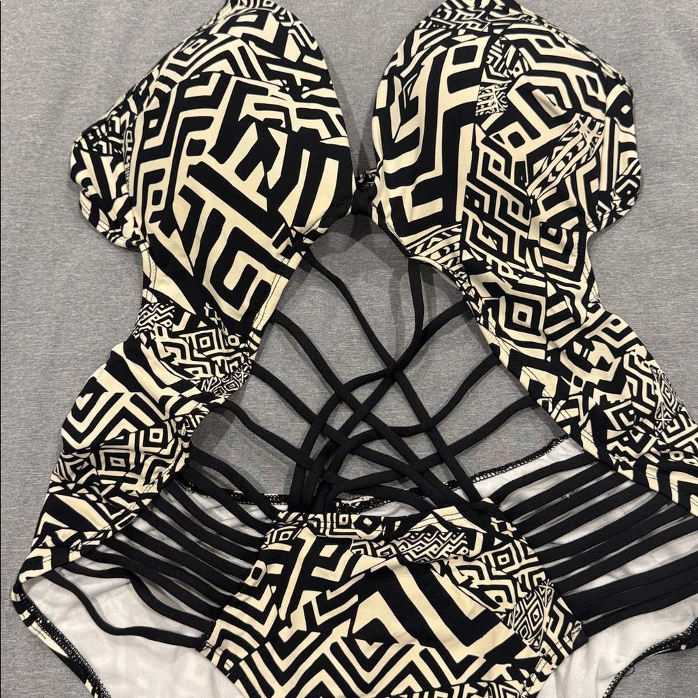 Kenneth Cole Monochrome Geometric Swimsuit - Picture 2 of 6